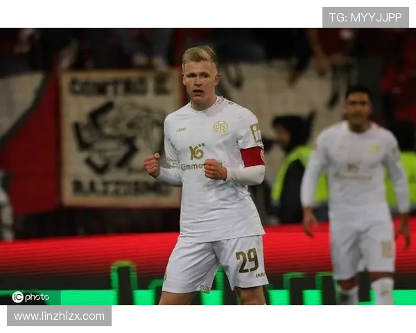 汉堡球星怒斥美因茨踢人风格